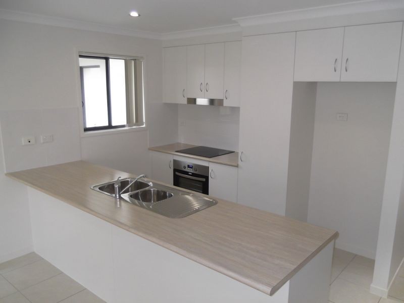 12 Marc Crescent, Gracemere QLD 4702