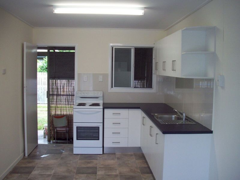 3/2 Costello Street, Allenstown QLD 4700