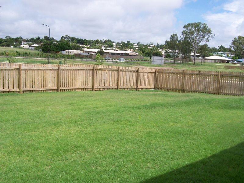 2 Joseph Street, Gracemere QLD 4702