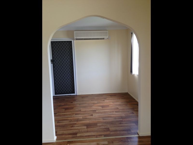 4 Sunrise Crescent, Gracemere QLD 4702