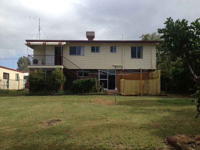 4 Sunrise Crescent, Gracemere QLD 4702