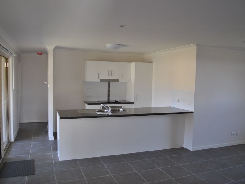 40 Brosnan Crescent, Parkhurst QLD 4702