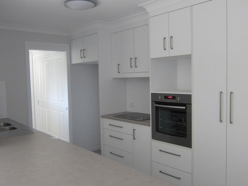 24 Burke & Wills Drive, Gracemere QLD 4702