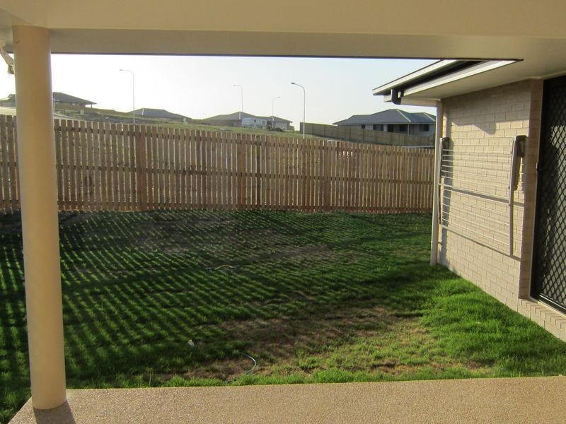 24 Burke & Wills Drive, Gracemere QLD 4702