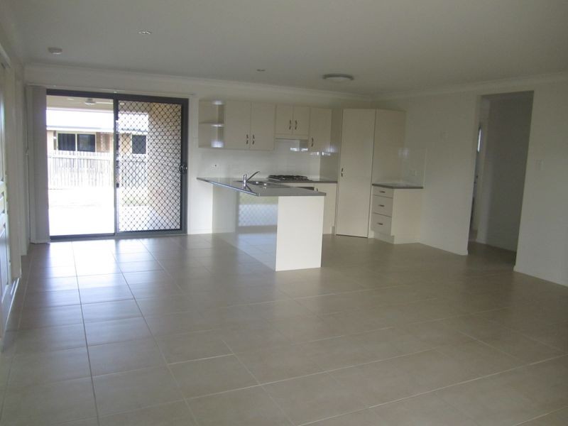 17 Audrey Drive, Gracemere QLD 4702