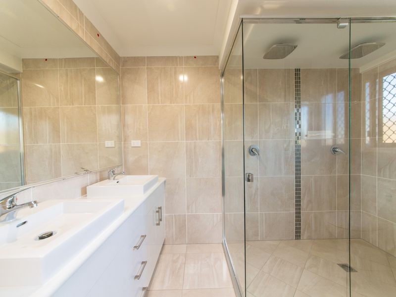 124 Waterford Drive, Rockyview QLD 4701