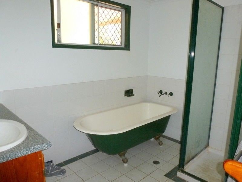 332 Leichhardt Street, Parkhurst QLD 4702