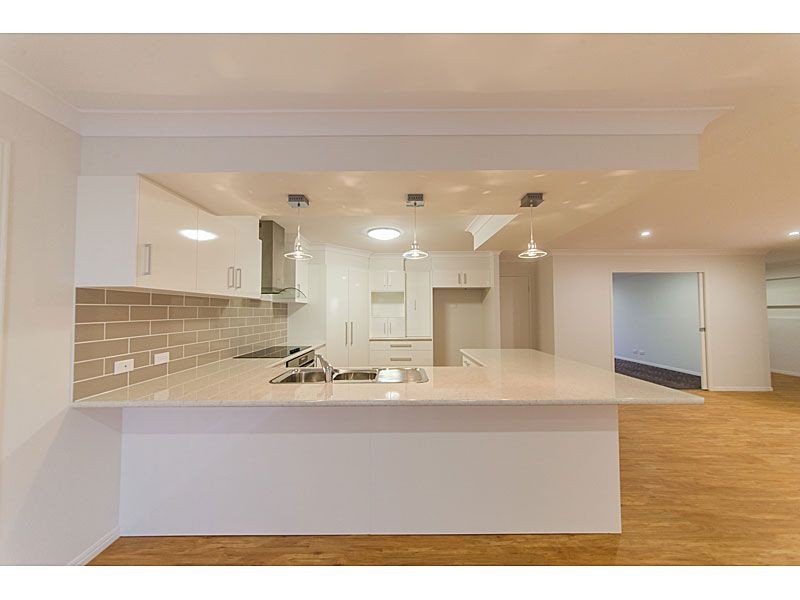 137/ Stirling Drive Paramount Park Estate, Rockyview QLD 4701