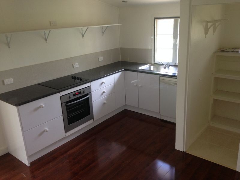 10 Bartlem Street, Allenstown QLD 4700