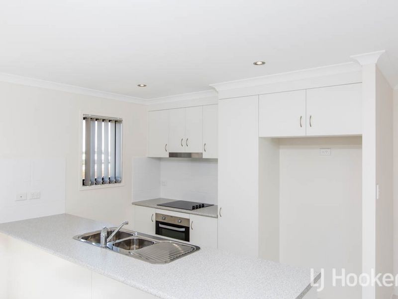 4 Gee Place, Gracemere QLD 4702