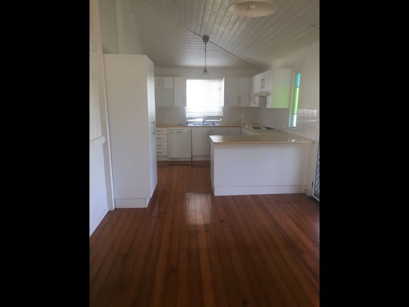 3 Weinholt Street, Allenstown QLD 4700