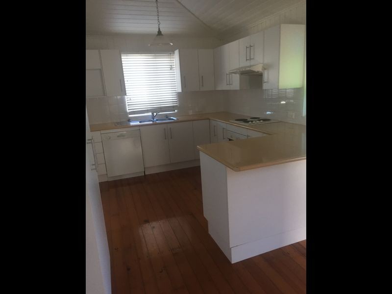 3 Weinholt Street, Allenstown QLD 4700