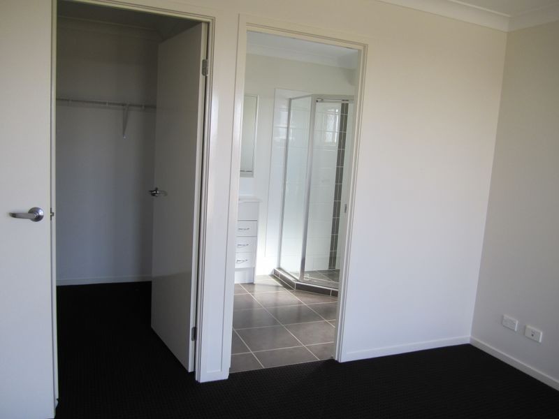 6 Belltrees Place, Gracemere QLD 4702
