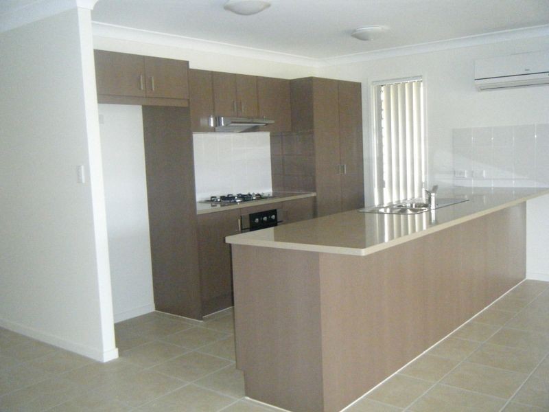 18 Chatterton Boulevard, Gracemere QLD 4702