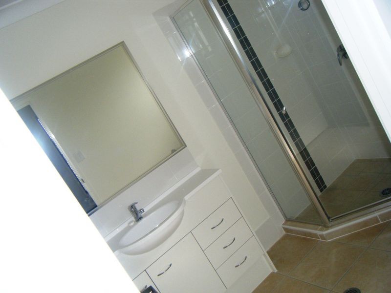 18 Chatterton Boulevard, Gracemere QLD 4702