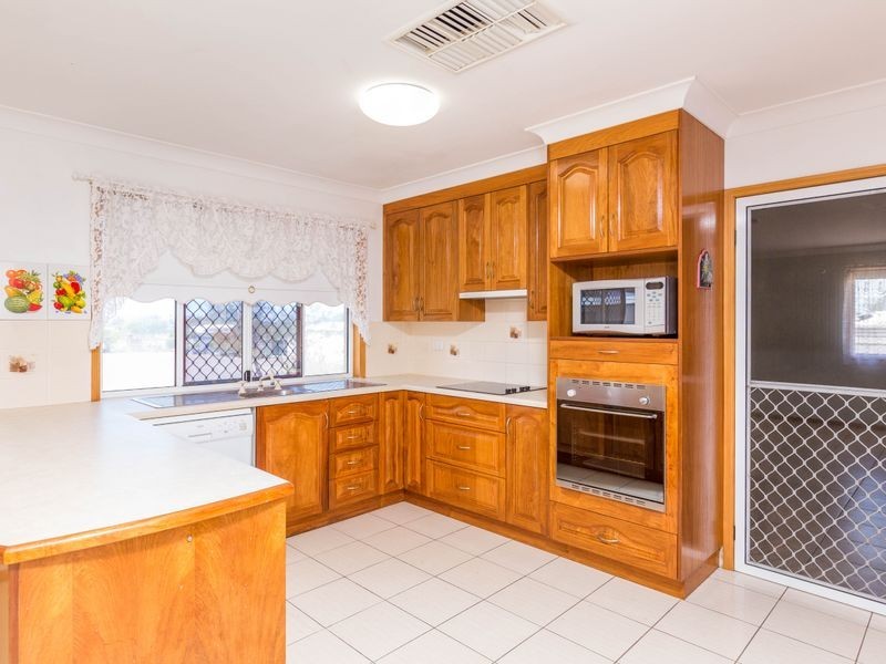 95 Cherryfield Road, Gracemere QLD 4702