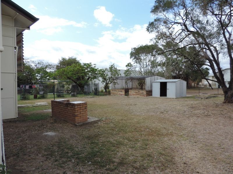 42 Lucas Street, Berserker QLD 4701