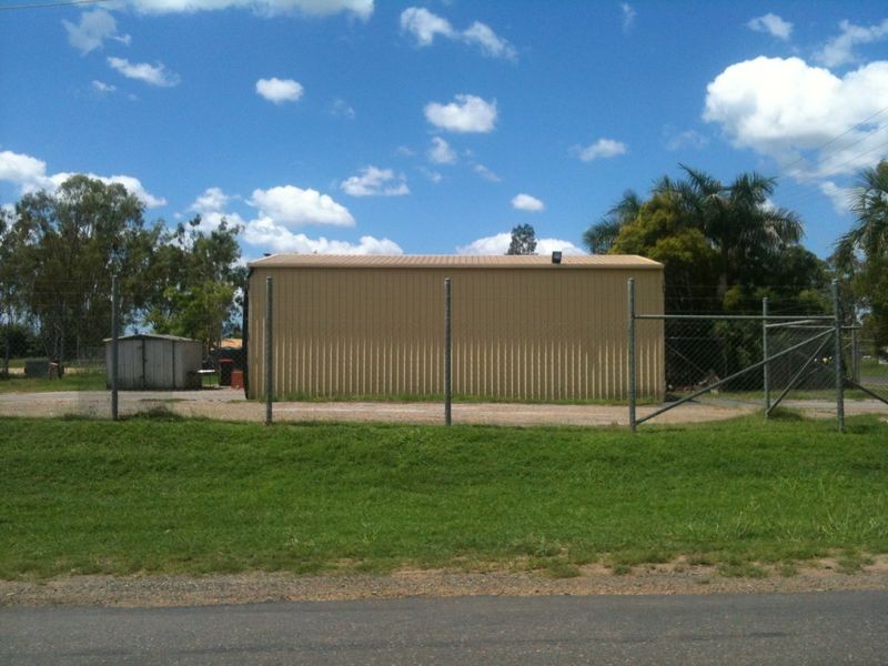 134 Middle Road, Gracemere QLD 4702