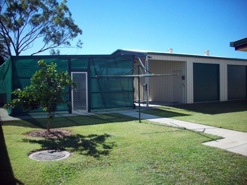 6 Renshaw Street, Park Avenue QLD 4701