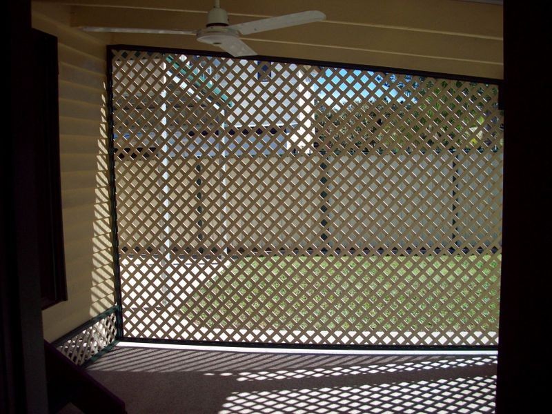 6 Renshaw Street, Park Avenue QLD 4701