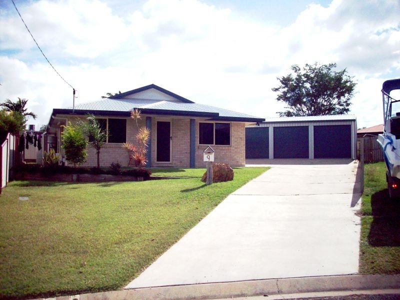 9 Brosnan Crescent, Parkhurst QLD 4702