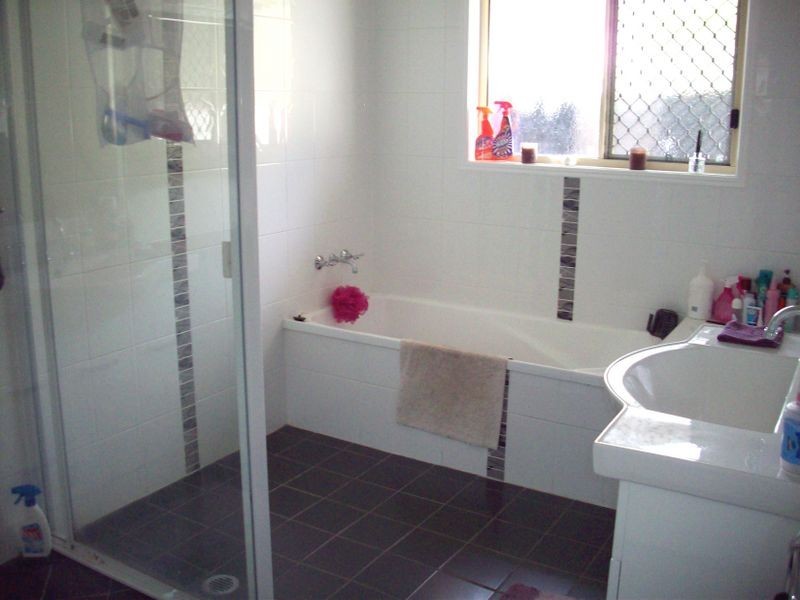 9 Brosnan Crescent, Parkhurst QLD 4702