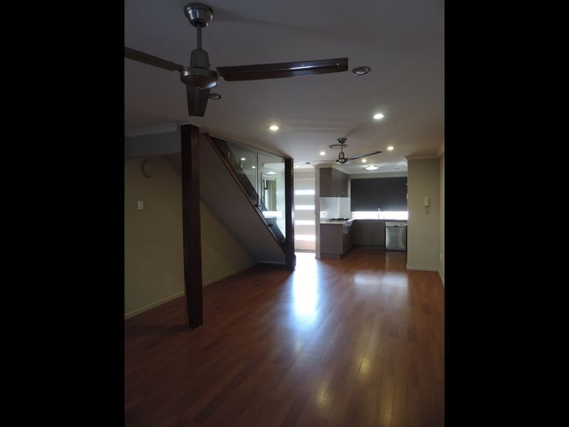 1/85 Painswick Street, Berserker QLD 4701