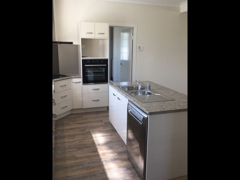 489 Crane Ave, Kawana QLD 4701