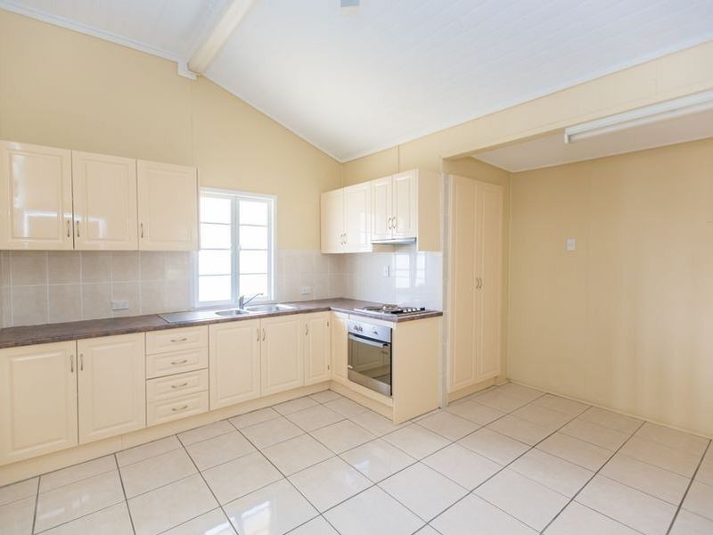 6 Connolly Street, Allenstown QLD 4700