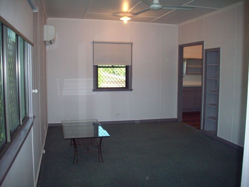 297 Pine Street, Berserker QLD 4701
