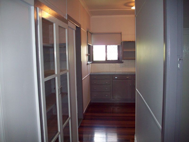 297 Pine Street, Berserker QLD 4701
