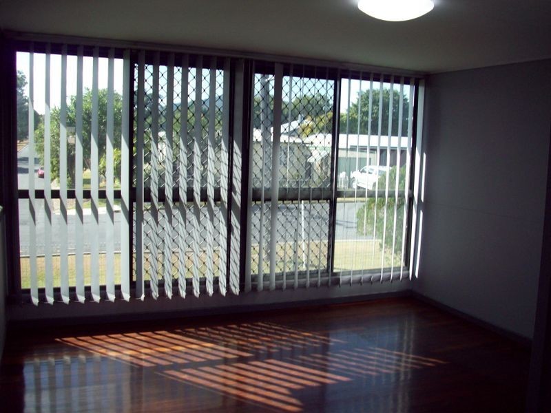 297 Pine Street, Berserker QLD 4701