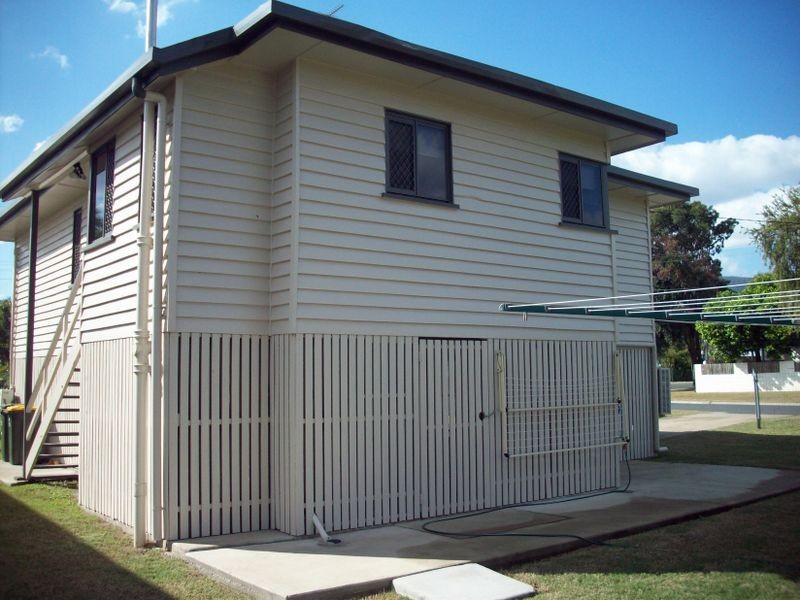 297 Pine Street, Berserker QLD 4701