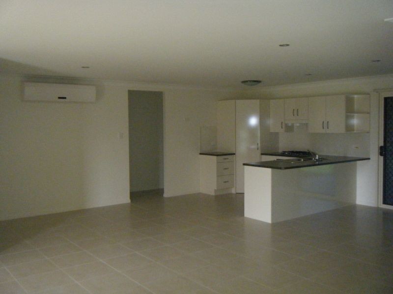 16 Kate Street, Gracemere QLD 4702