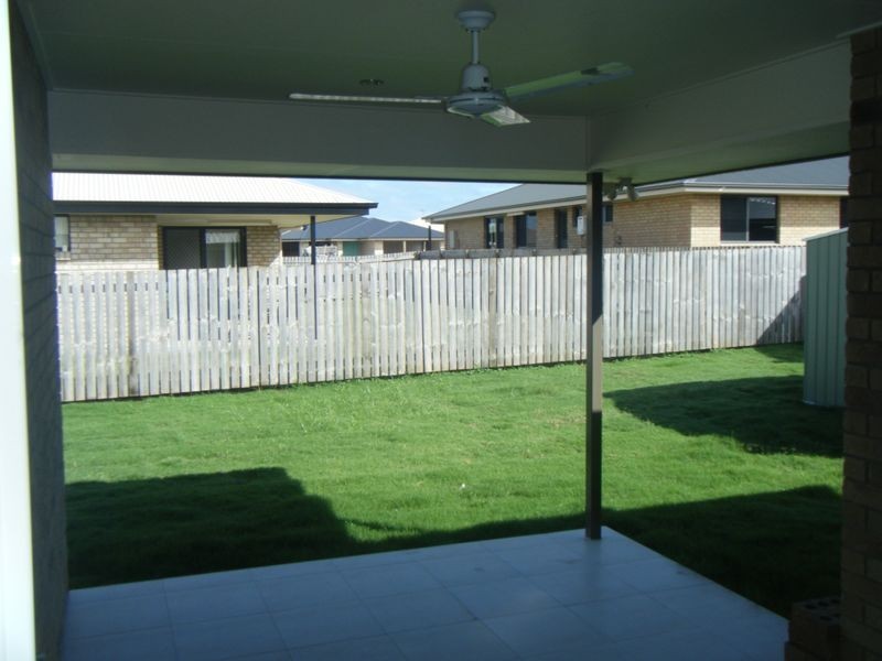 16 Kate Street, Gracemere QLD 4702
