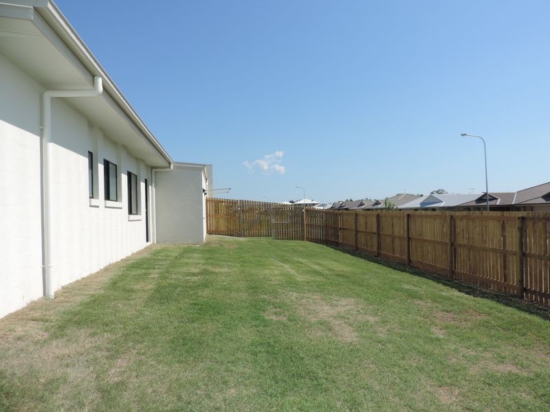 1 Gee Place, Gracemere QLD 4702
