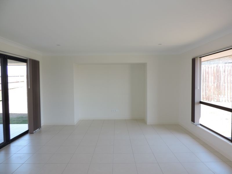 9 Gee Place, Gracemere QLD 4702