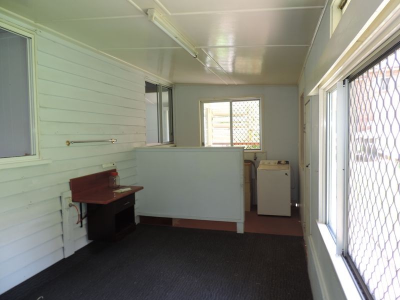 11 Wentworth Terrace, The Range QLD 4700