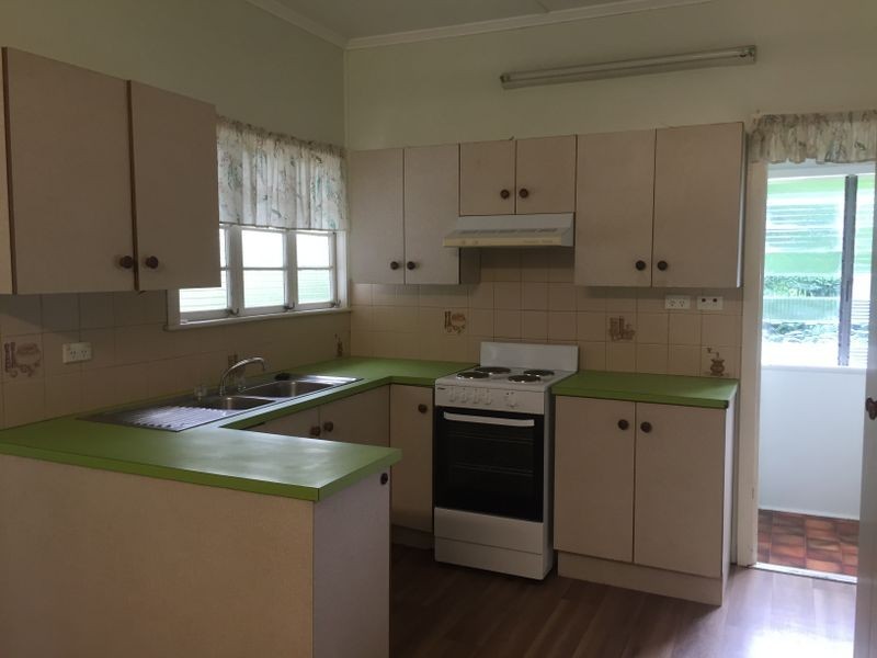 78 Livingstone Street, Berserker QLD 4701