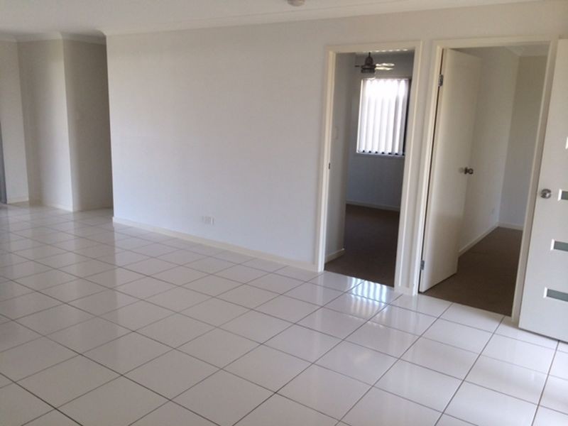 5 Ford Place, Gracemere QLD 4702