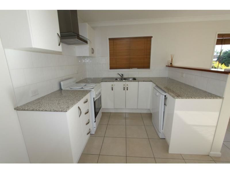 2/330 Marsh Avenue, Frenchville QLD 4701