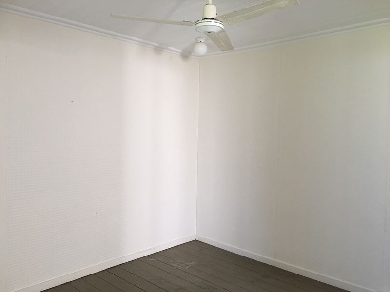 2/7 Denning Street, Park Avenue QLD 4701