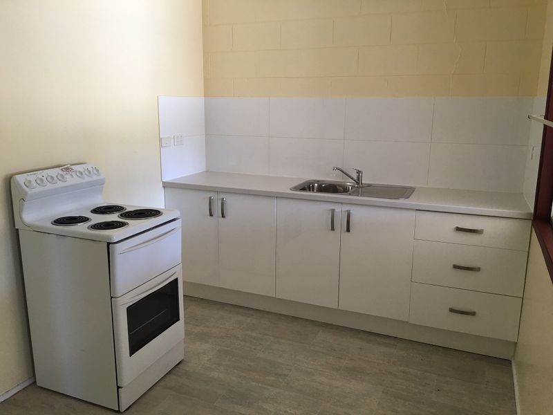 1/254 Carlton Street, Kawana QLD 4701