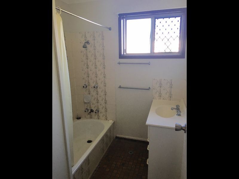 2/254 Carlton Street, Kawana QLD 4701