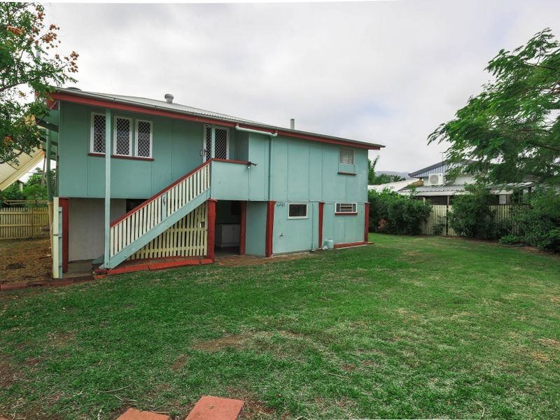 90 Stamford Street, Berserker QLD 4701