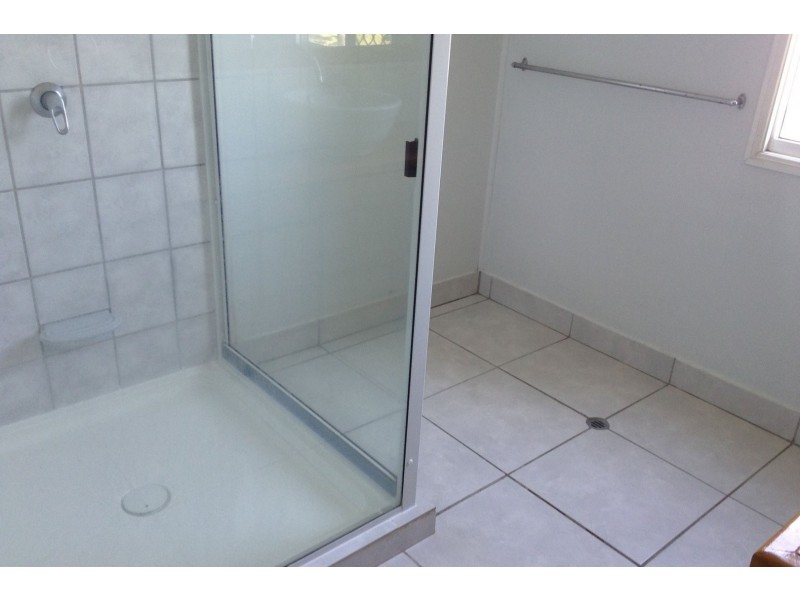 4 Dowling Street, Park Avenue QLD 4701