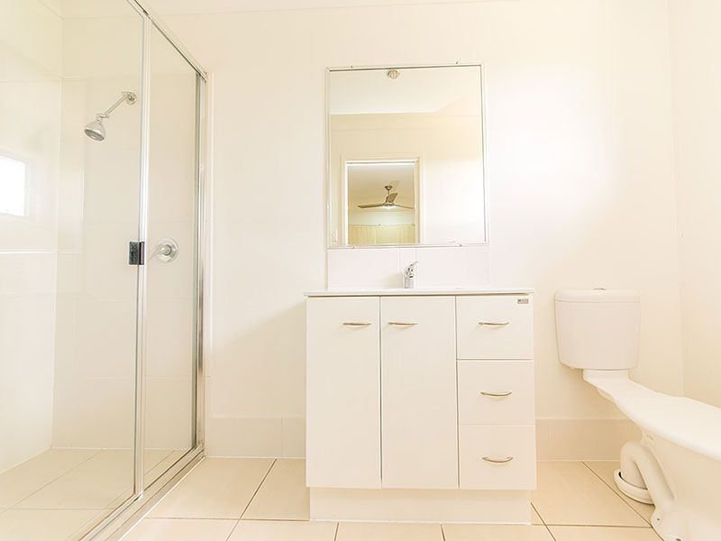 12 Viney Street, Gracemere QLD 4702