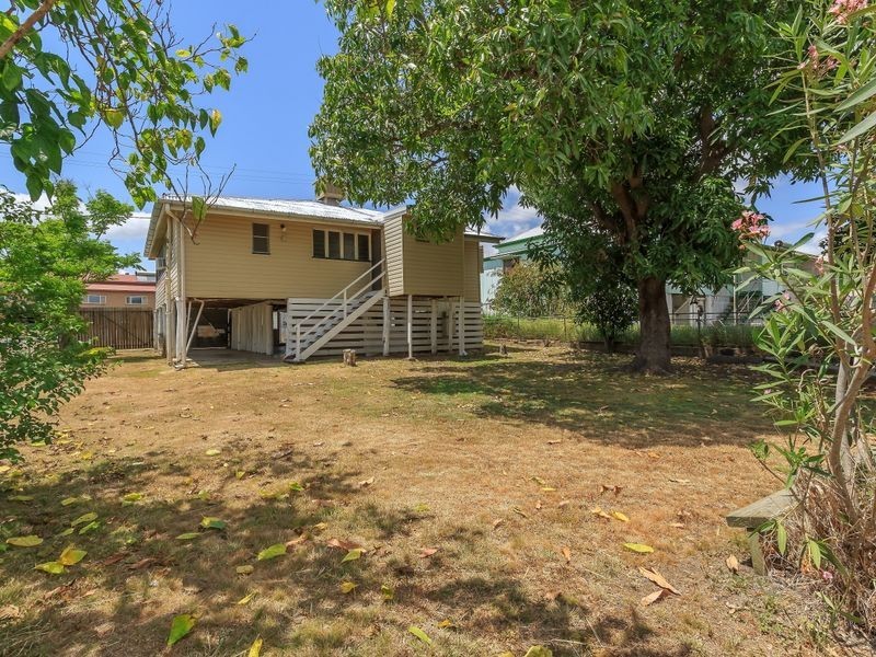 54 Wood Street, Depot Hill QLD 4700