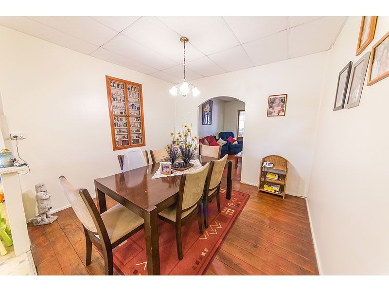 18 Ross Street, Allenstown QLD 4700