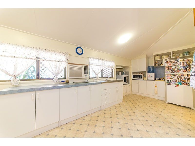 18 Ross Street, Allenstown QLD 4700